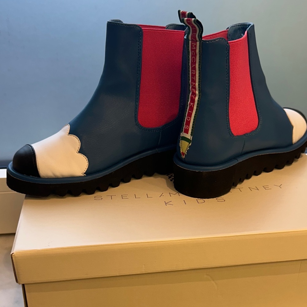 Stella McCartney Kids Blue and Pink Boots with White Accents